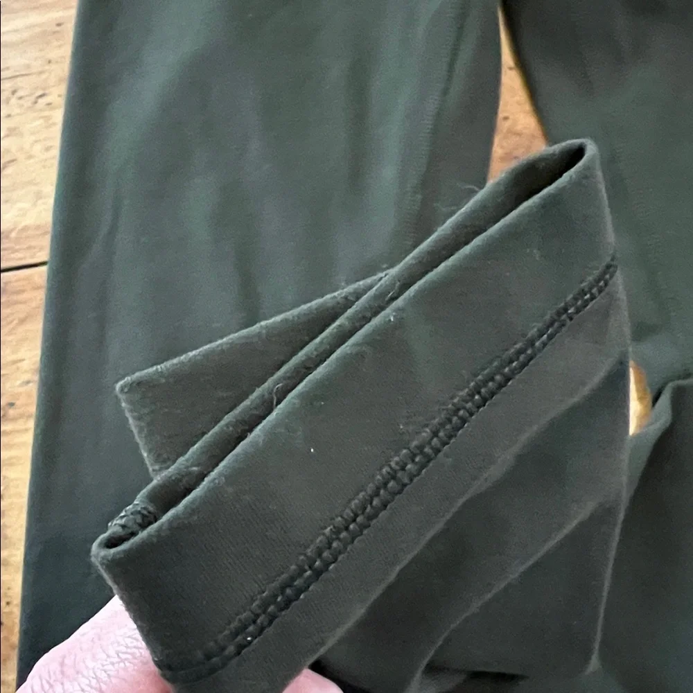 Lululemon Align super-high rise size 4 - Picture 11 of 13